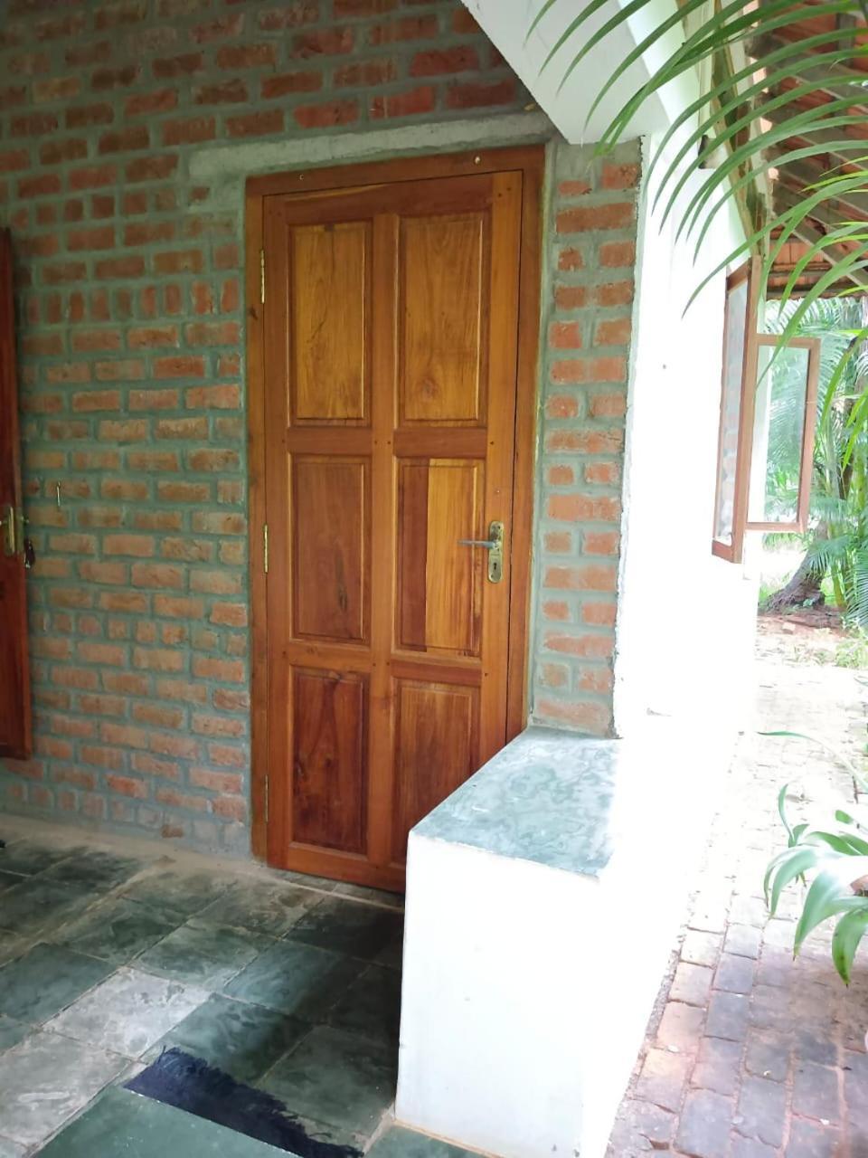Isai Ambalam Guest House Pondicherry Eksteriør bilde