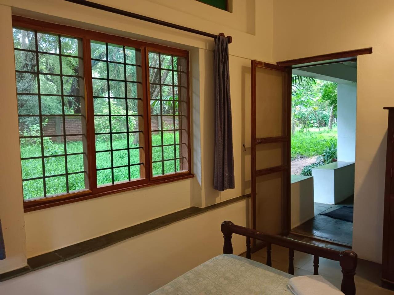 Isai Ambalam Guest House Pondicherry Eksteriør bilde