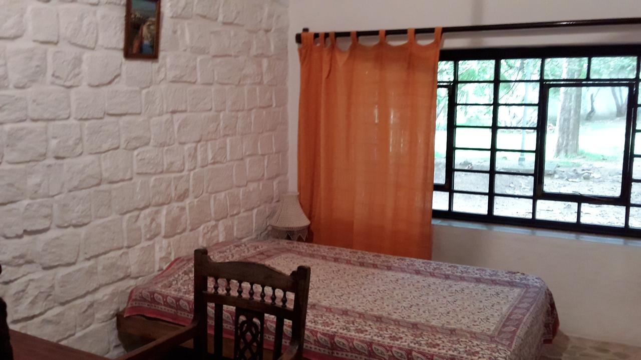 Isai Ambalam Guest House Pondicherry Eksteriør bilde